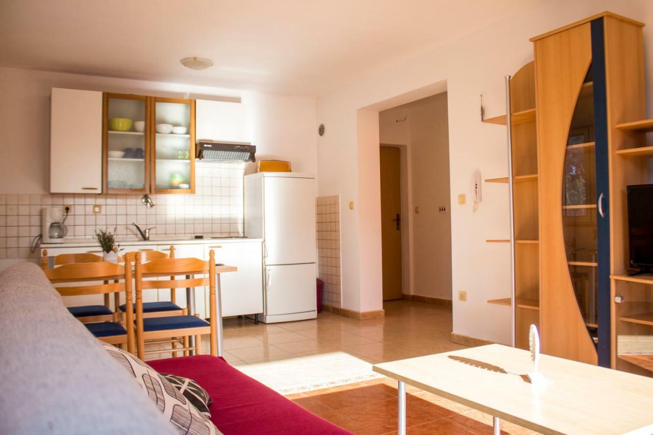 Malinska - Apartment Glavas Eksteriør billede